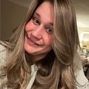 Meet your Posher, Sabrina